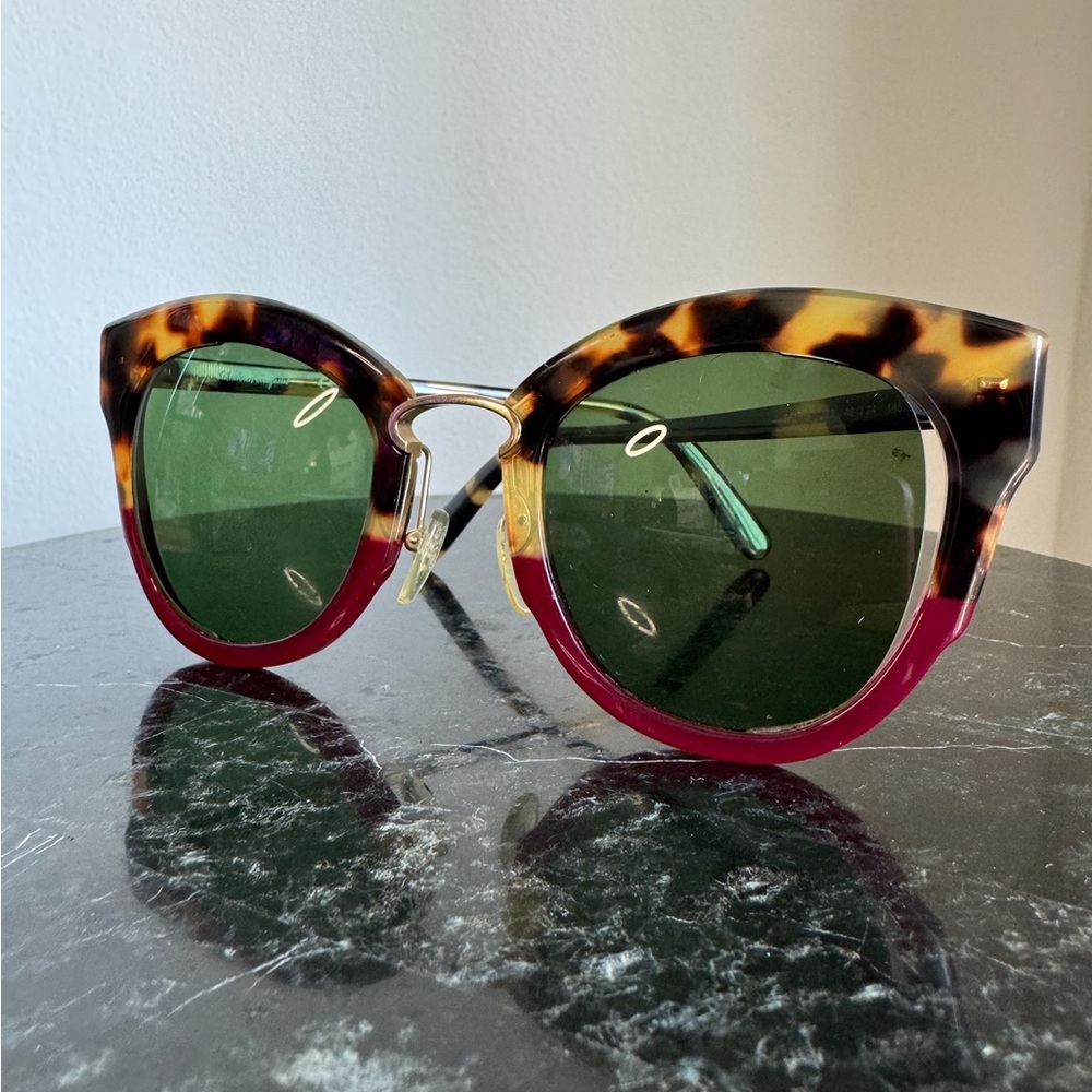 Vintage High End Designer Ferragamo cat eye tortoise shell women’s sunglasses